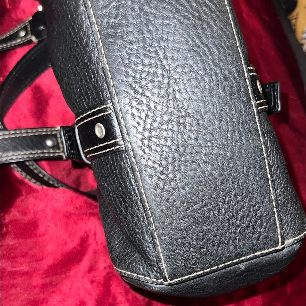 Coach Black Leather Shoulder Bag with Buckle Rings - Picture 13 of 16